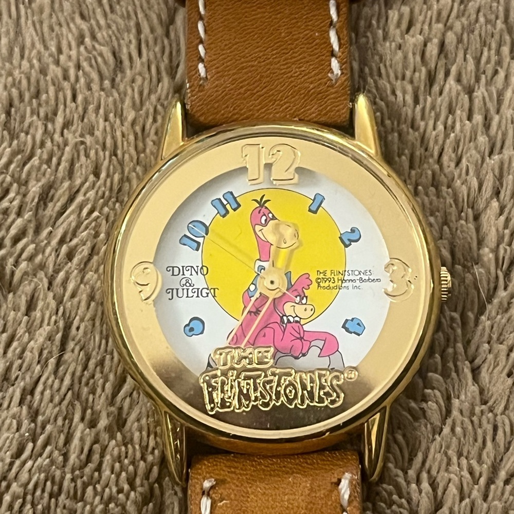 🥳Host Pick🥳Fossil The Flintstones Limited Edition Watch